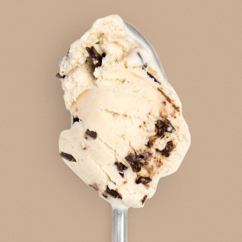 Salted Peanut Butter with Chocolate Flecks | Jeni's Ice Creams - Image 4